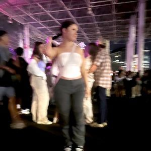 Meet your Posher, Emily